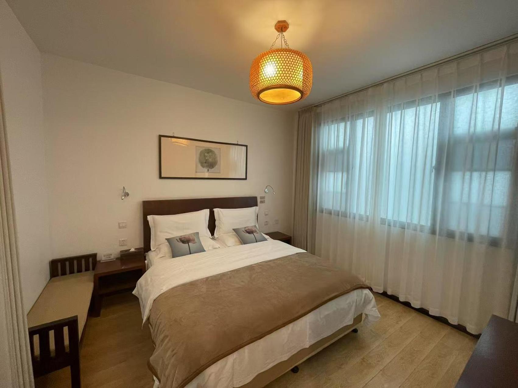Dali Yanyuan Mountain Retreat Hotel